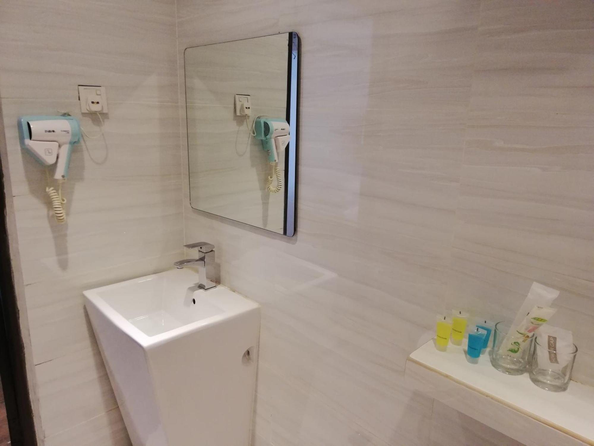 Ease Hotel Kota Kinabalu Zewnętrze zdjęcie