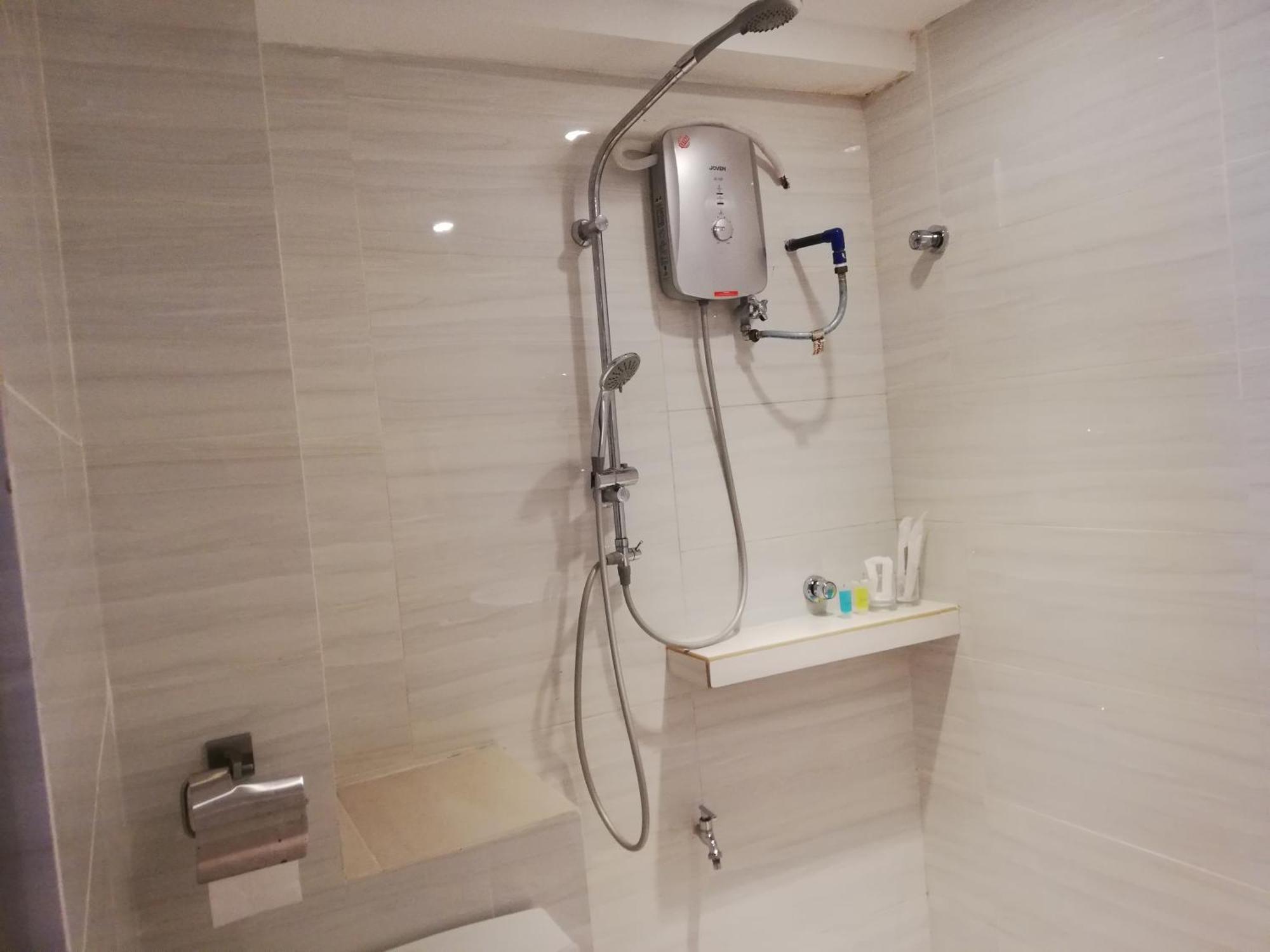 Ease Hotel Kota Kinabalu Zewnętrze zdjęcie