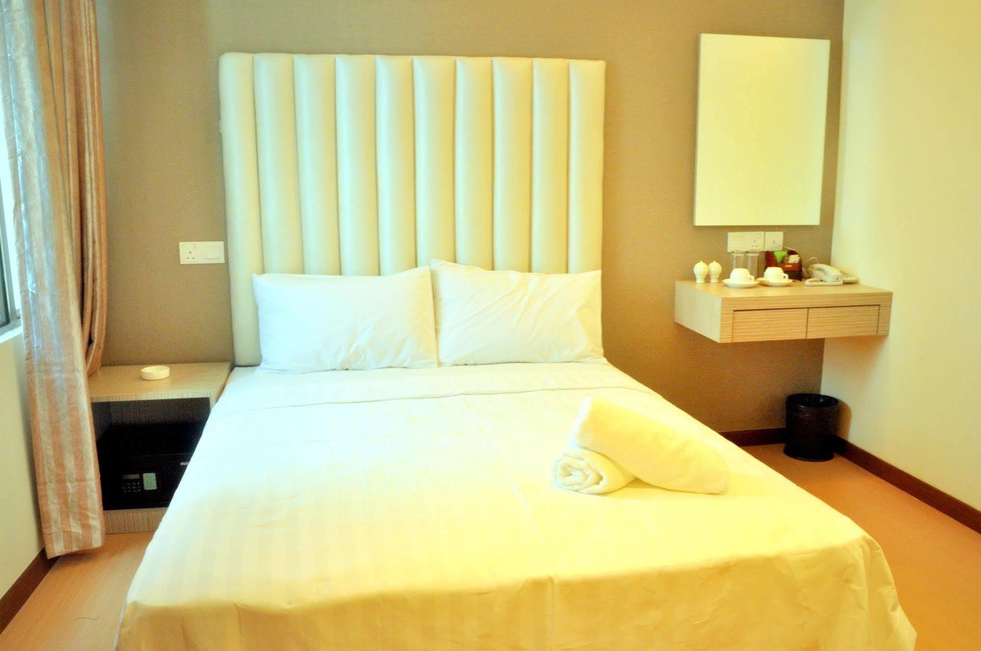 Ease Hotel Kota Kinabalu Zewnętrze zdjęcie
