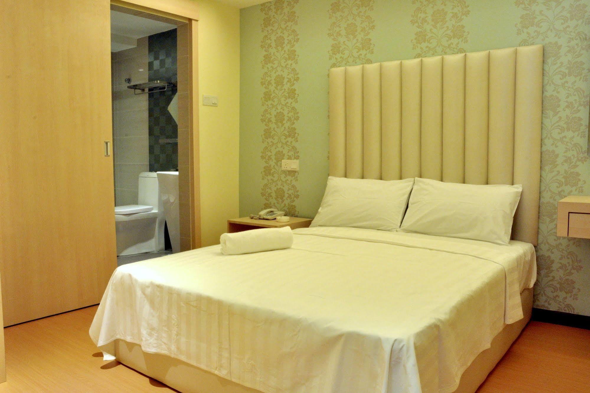 Ease Hotel Kota Kinabalu Zewnętrze zdjęcie